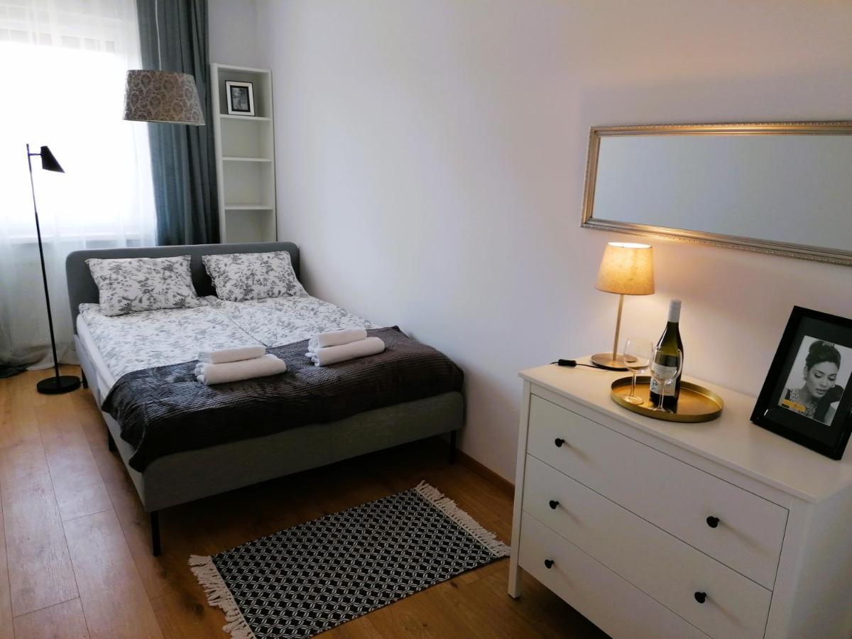 Apartament Ogrody Leszno  Buitenkant foto